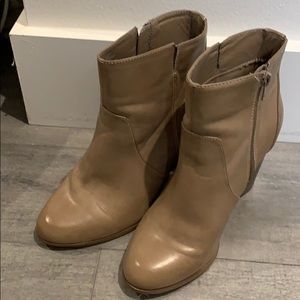 Ankle boots